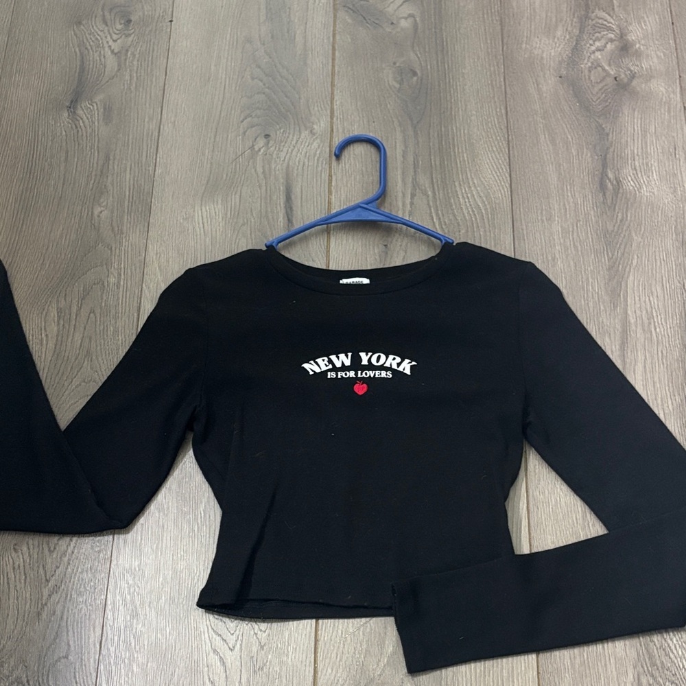 Garage Black Graphic Crop Top